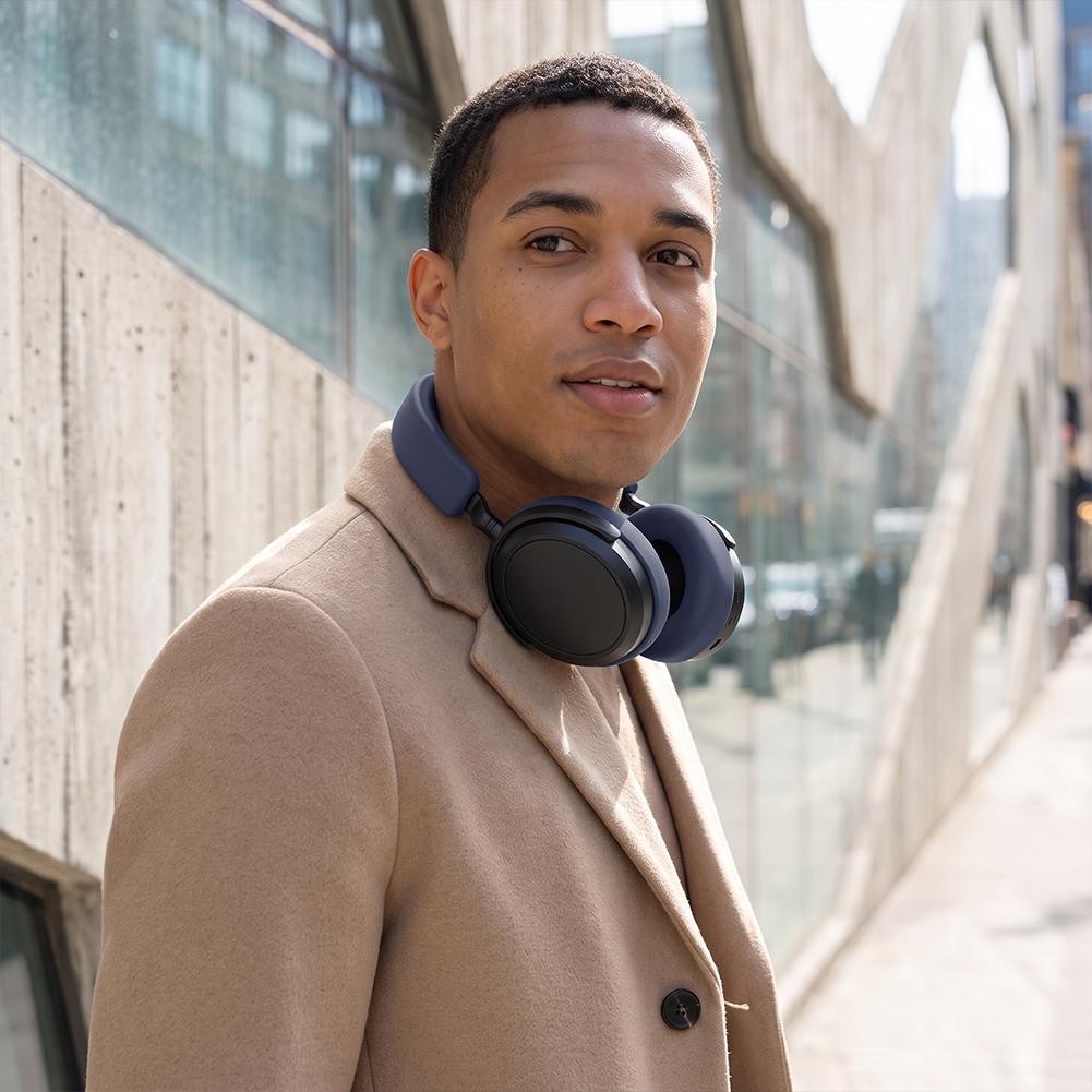 مجموعة أغطية حماية من السيليكو - مراجعة Sennheiser Headphone Momentum 4 وسعره